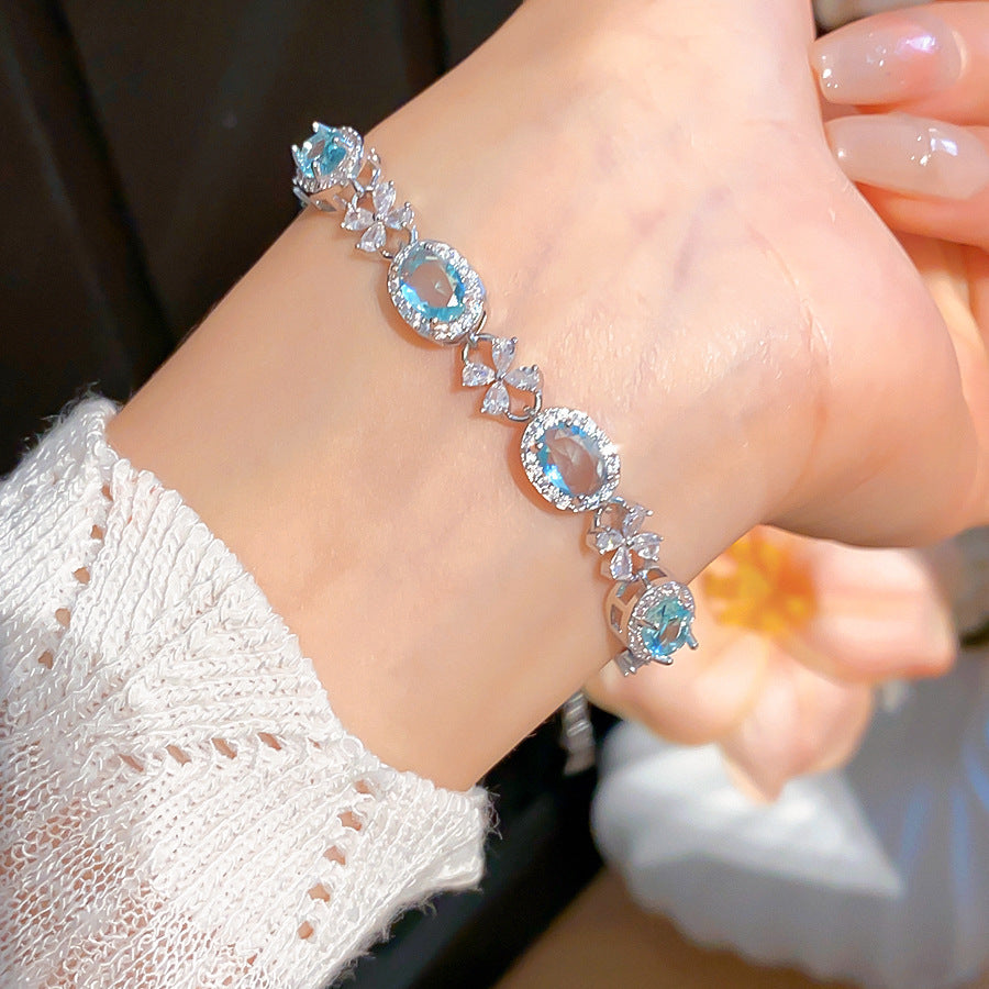 Sweet Minimalist Geometric Floral Brass Bracelet with Cubic Zirconia Inlay for Women