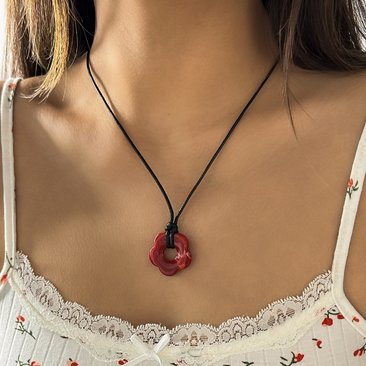 Minimalist Floral Acrylic Pendant Necklace for Women