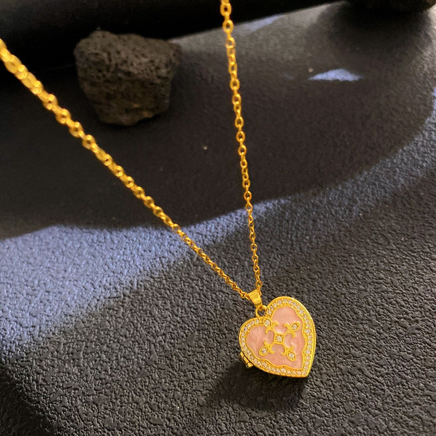Vintage Elegant Geometric Leaf Teardrop Drip Oil Cubic Zirconia Necklace with 18K Gold Plated Brass Pendant on Titanium Steel Cable Chain for Women