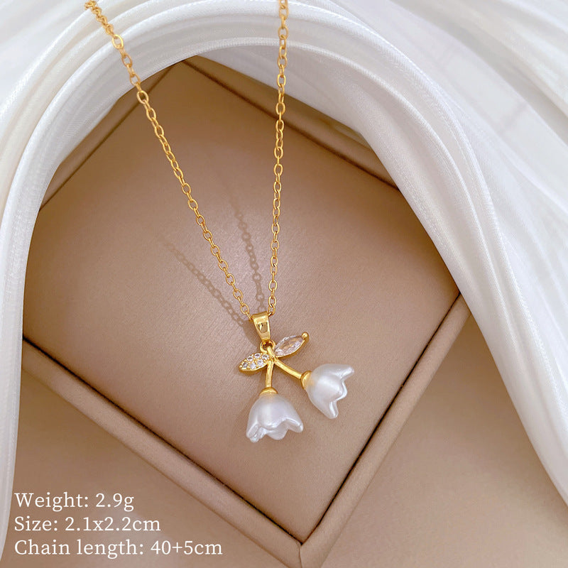 Collana in Stile Cartone Animato con Cuore in Acciaio al Titanio con Pendente in Rame e Intarsio di Strass per Donne e Uomini