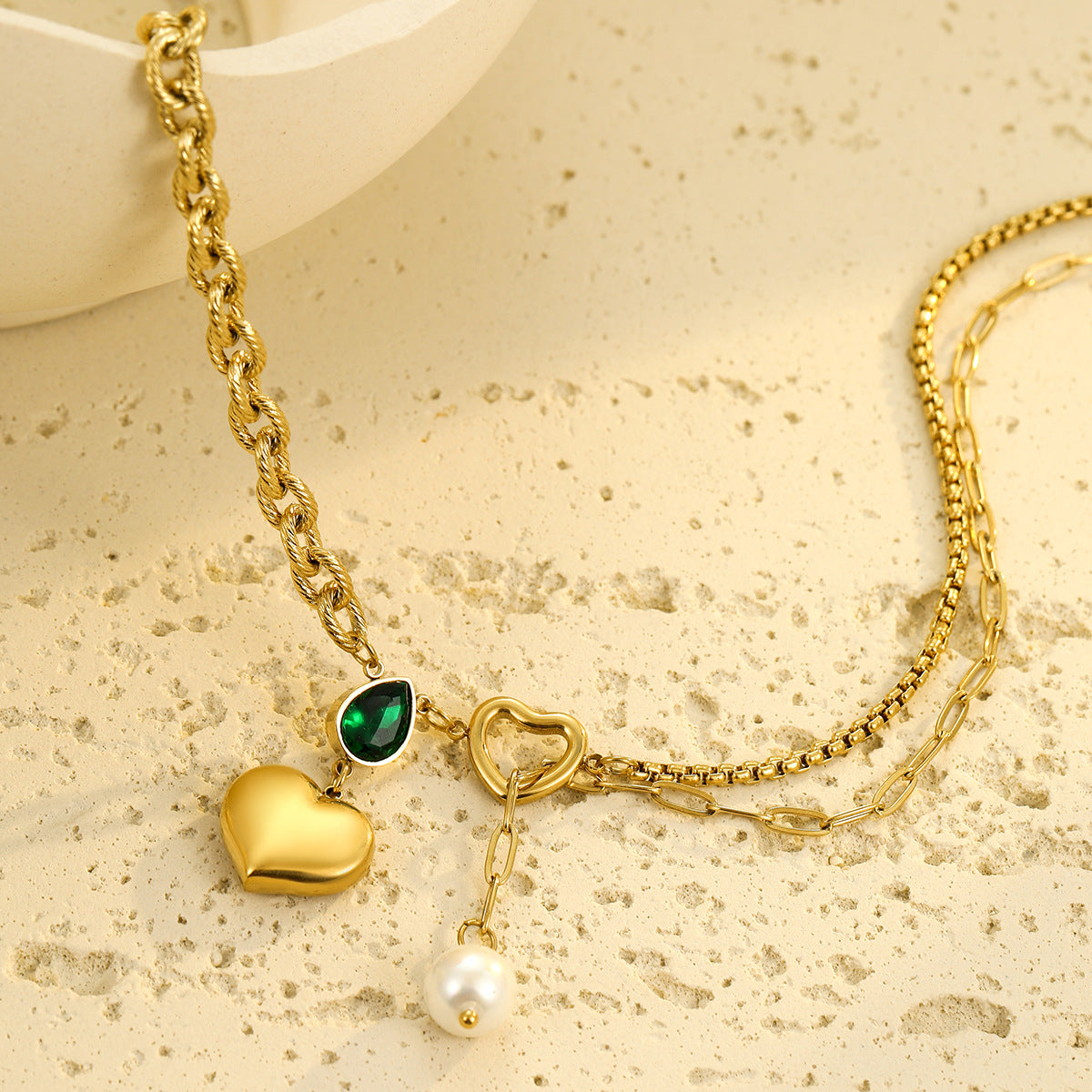Collar Minimalista de Acero de Titanio con Forma de Corazón, Acentos de Perlas y Zirconia en Forma de Gota, Chapado en Oro de 18K, Cadena de Acero Inoxidable para Clavícula para Mujer