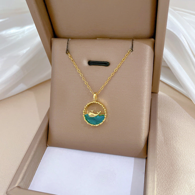 Collana con pendente a balena geometrica in acciaio al titanio con strass, lusso, fresca e dolce