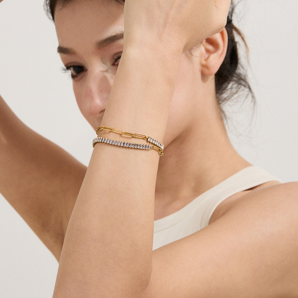 Elegant 18K Gold Plated Geometric Stainless Steel Cubic Zirconia Bracelet for Women