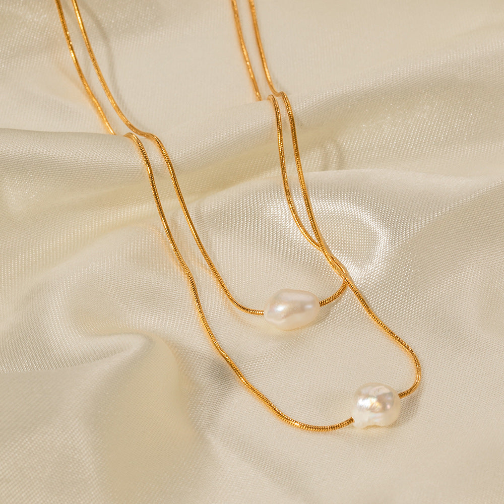Collana da donna a doppio strato in acciaio inossidabile placcato oro 18K stile Ins con perle d'acqua dolce e forme geometriche