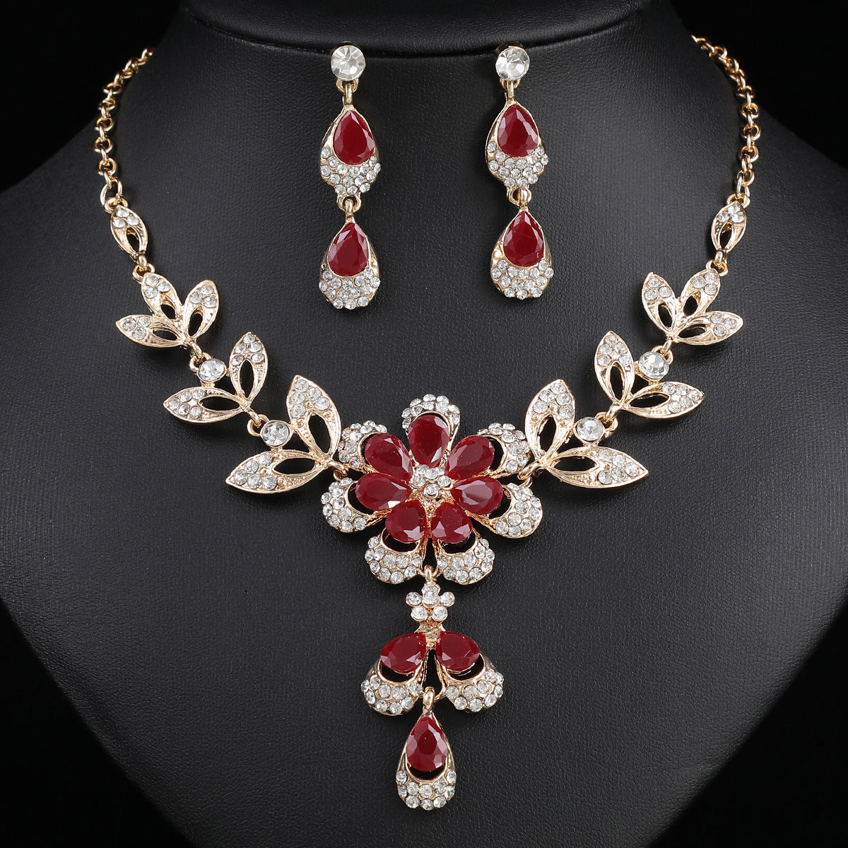 Conjunto de collar de aleación floral vintage con colgante, incrustaciones de diamantes de imitación y cadena de onda de agua para mujer