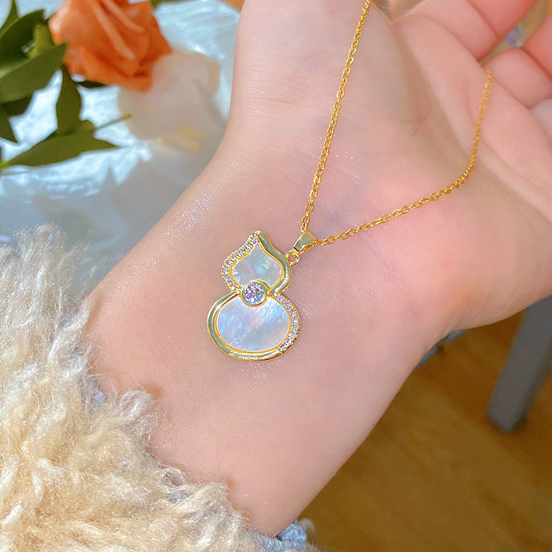 Sweet Minimalist Butterfly Cubic Zirconia & White Shell Gourd Pendant Titanium Steel Necklace for Women
