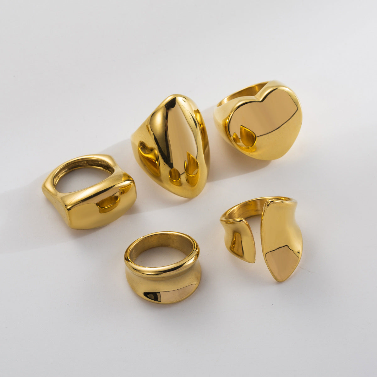 Sweet Cool Geometric Heart Wide Face 18K Gold Plated Stainless Steel Ring for Women
