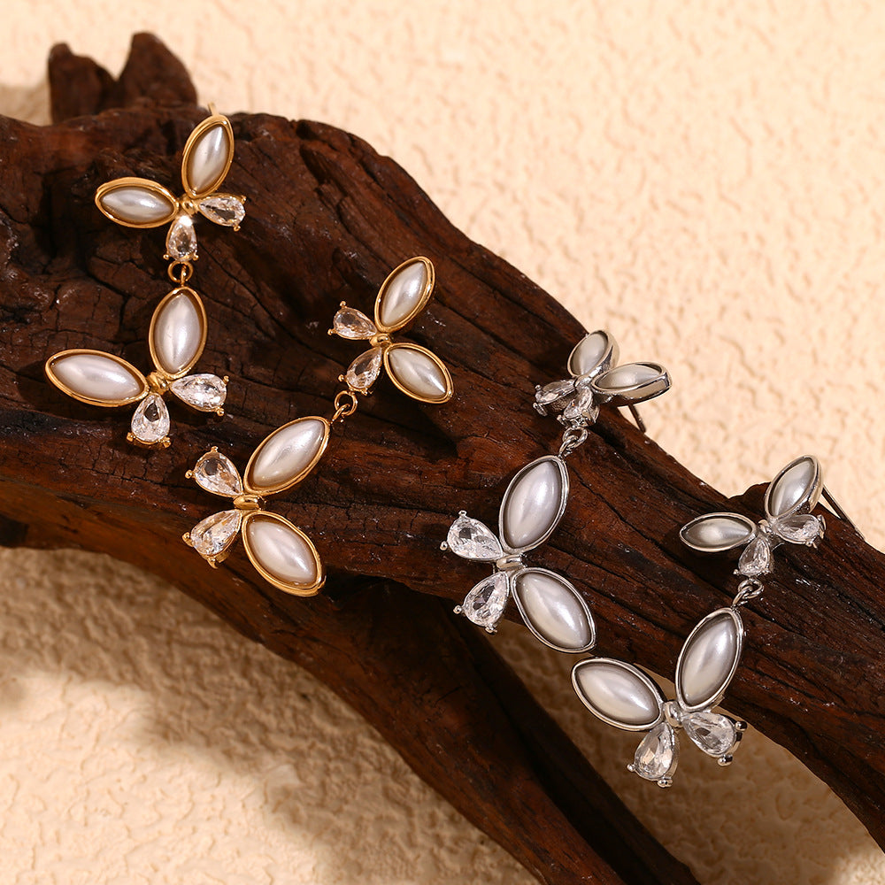 Pendientes Mariposa de Acero Inoxidable con Chapado en Oro de 18K, Perlas de Agua Dulce y Circonitas Cúbicas, Inspirados en el Estilo Vintage