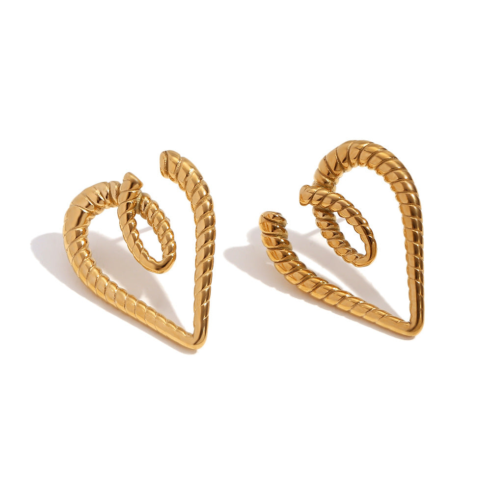 Pendientes de acero inoxidable en forma de corazón de inspiración vintage con baño de oro de 18 quilates y detalle trenzado texturizado para mujer