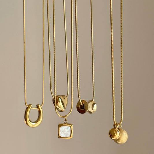 Minimalist Geometric Titanium Steel Necklace with Gold Plating for Layering Delicate Clavicle Chain