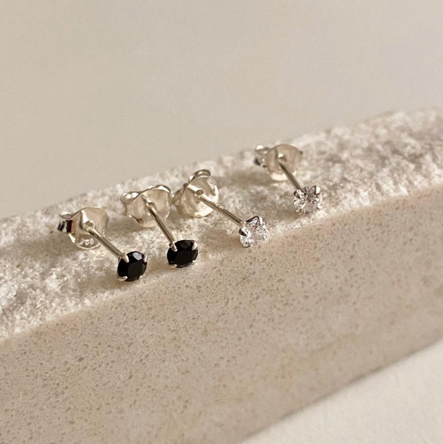 Orecchini a perno geometrici minimalisti in argento sterling 925 con zirconi cubici intarsiati da donna