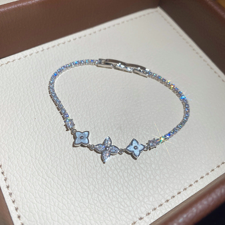 Luxury Elegant Geometric Round Cubic Zirconia Inlaid Brass Bracelet for Women