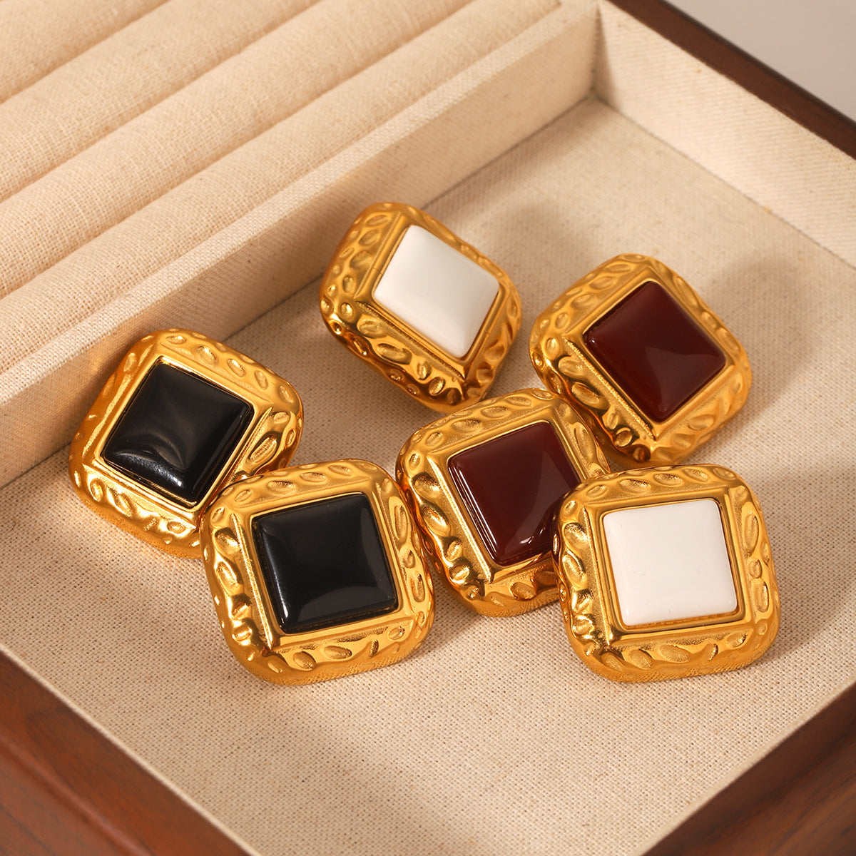 Retro French-Style Square Stainless Steel Hammered Texture Stud Earrings for Women with Agate Inlay, Hypoallergenic Plated Finish