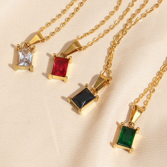 Collar minimalista de acero inoxidable con colgante geométrico cuadrado, incrustaciones de diamantes de imitación y acabado chapado para mujer