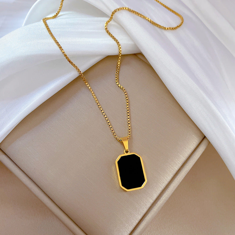 Collana con Ciondolo Geometrico Minimalista in Acciaio al Titanio Unisex