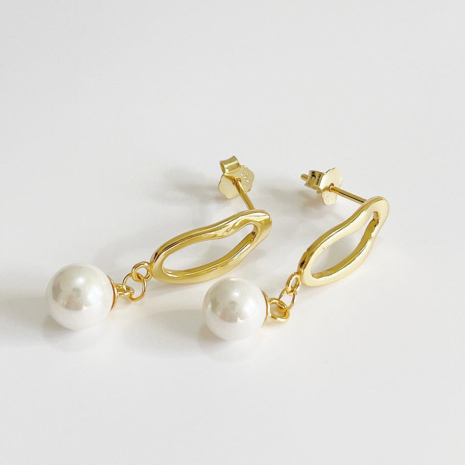 Orecchini Minimalisti in Argento Sterling 925 Placcato Oro con Perle Asimmetriche Geometriche