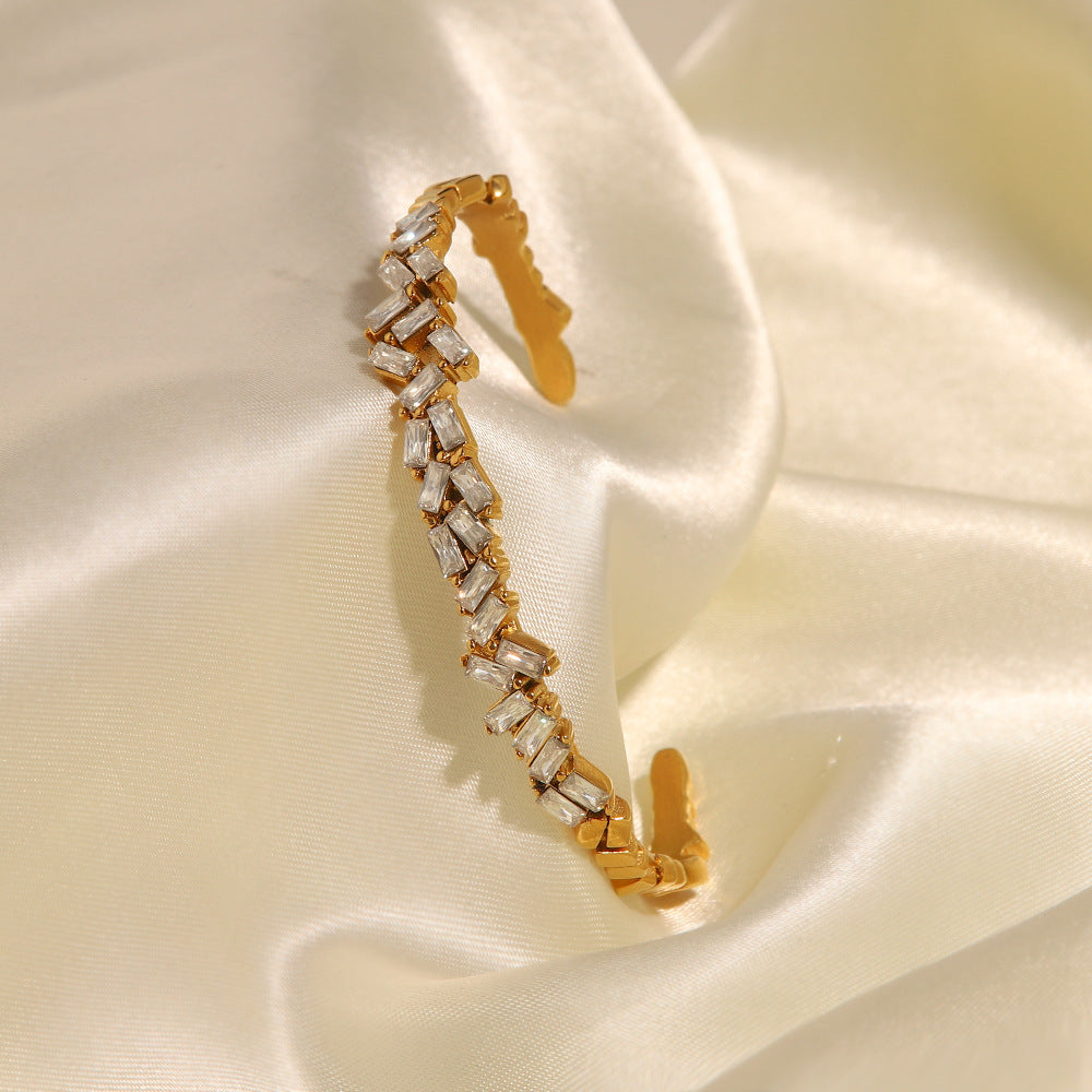 Minimalist Geometric Stainless Steel Plated Bracelet for Women with Zircon Inlay, Elegant and Fade-Resistant