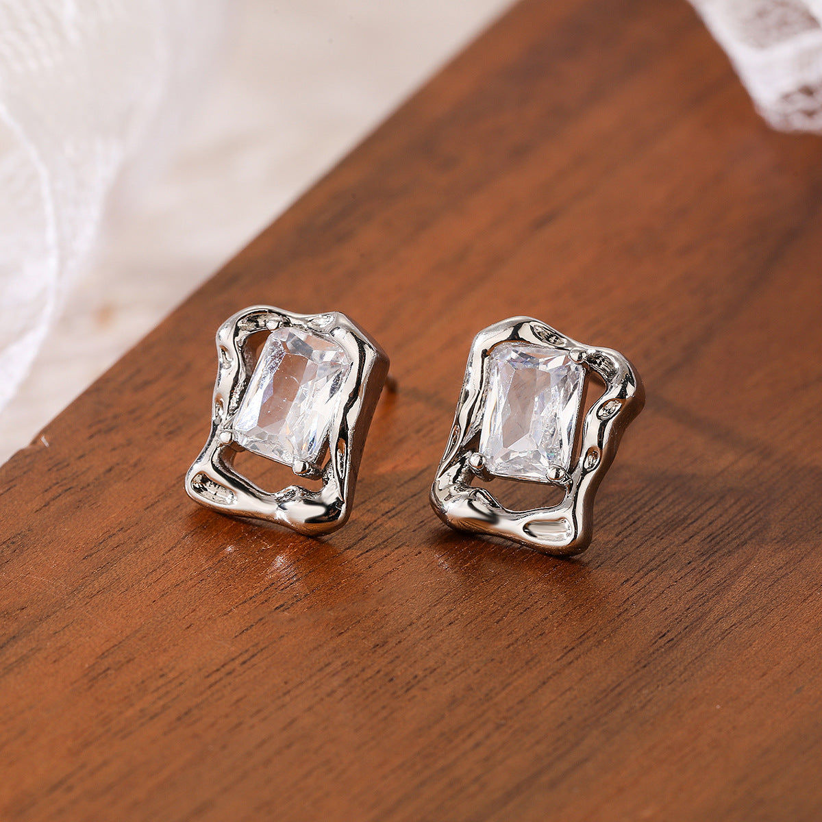 Minimalist Geometric Cross Stud Earrings in Brass with 18K Gold Plating and Zircon Inlay for Women
