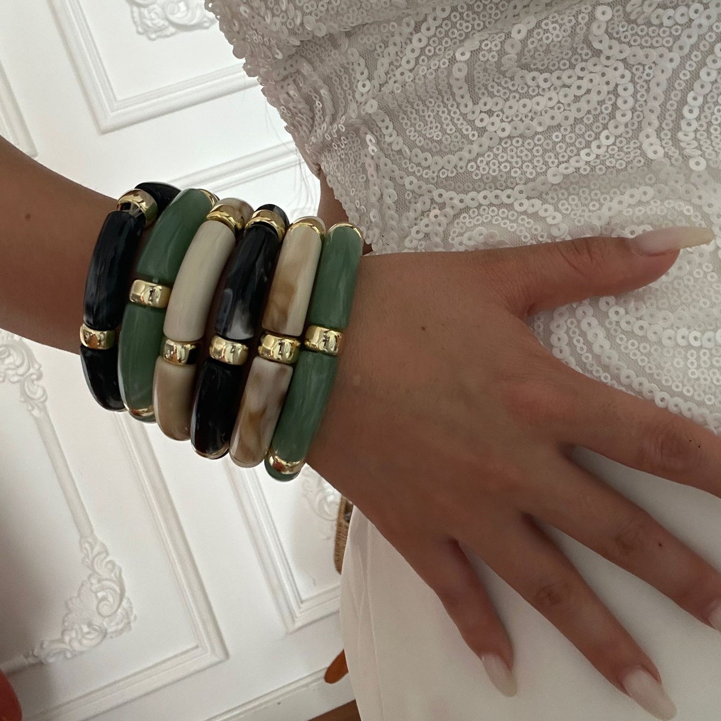 Bracciale Tondo in Acrilico con Placcatura Geometrica