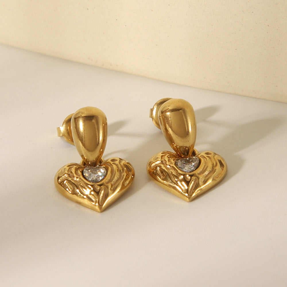 Pendientes minimalistas de acero inoxidable con forma de corazón y lágrima, incrustaciones de pedrería y textura martillada, chapados en oro de 18 quilates para mujer