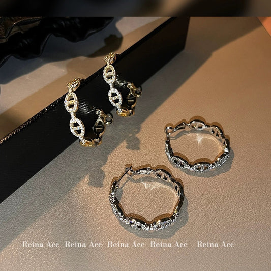 Luxury Geometric Pig Nose Stud Earrings for Women with Gold-Plated Copper Base and Full Zirconia Crystal Inlay on Hypoallergenic Silver Posts