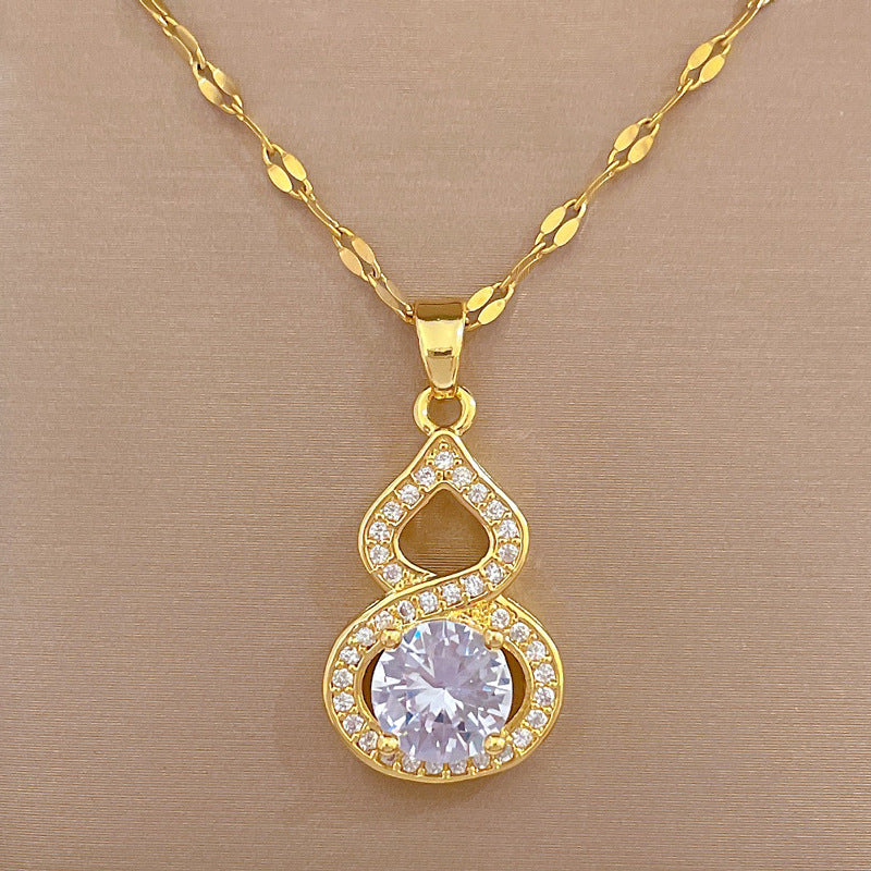 Collana da Donna Minimalista Geometrica in Acciaio al Titanio con Intarsio Completo di Diamanti