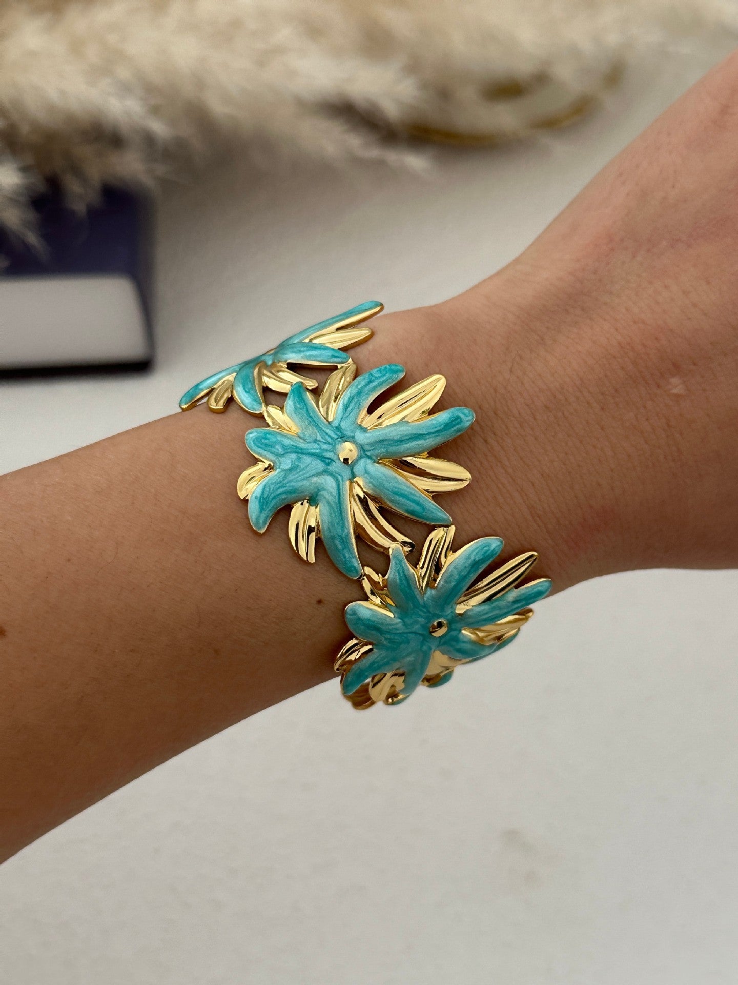 Vintage Geometric Leaf Flower Heart Star Drip Oil Stainless Steel Open Cuff Bracelet for Women