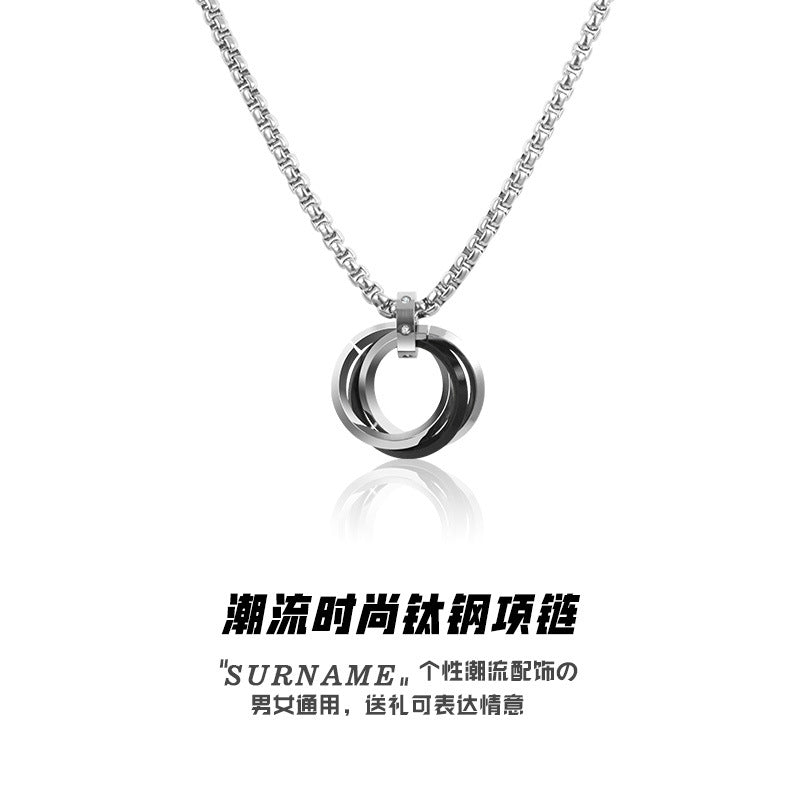 Collar con colgante geométrico minimalista de acero de titanio para hombres y mujeres con acabado chapado y cadena de perlas cuadradas