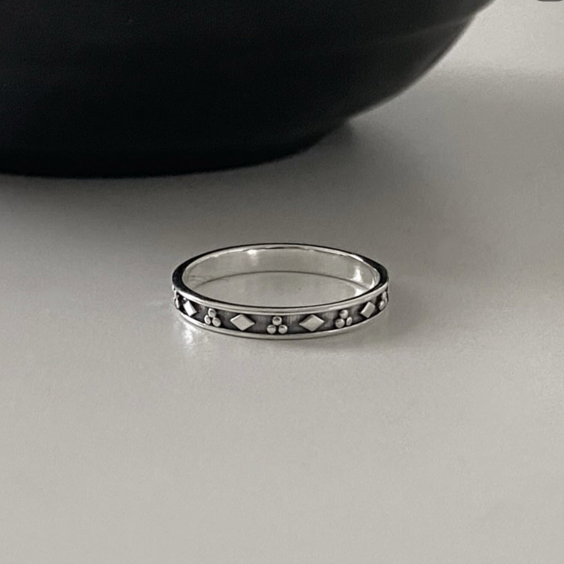 Anello Vintage Minimalista da Donna in Argento Sterling 925 con Motivo Floreale a Croce