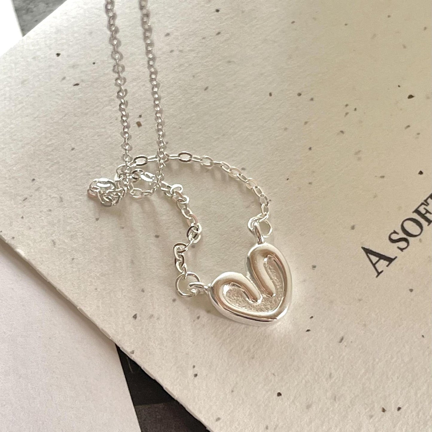 Minimalist Heart-Shaped 925 Sterling Silver Necklace with Plated Finish and Cross Chain