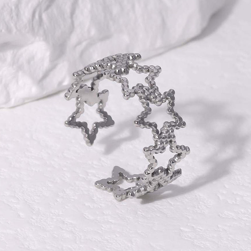 Anello da donna in acciaio al titanio a forma di stella minimalista con placcatura in oro 18 carati, fascia aperta regolabile