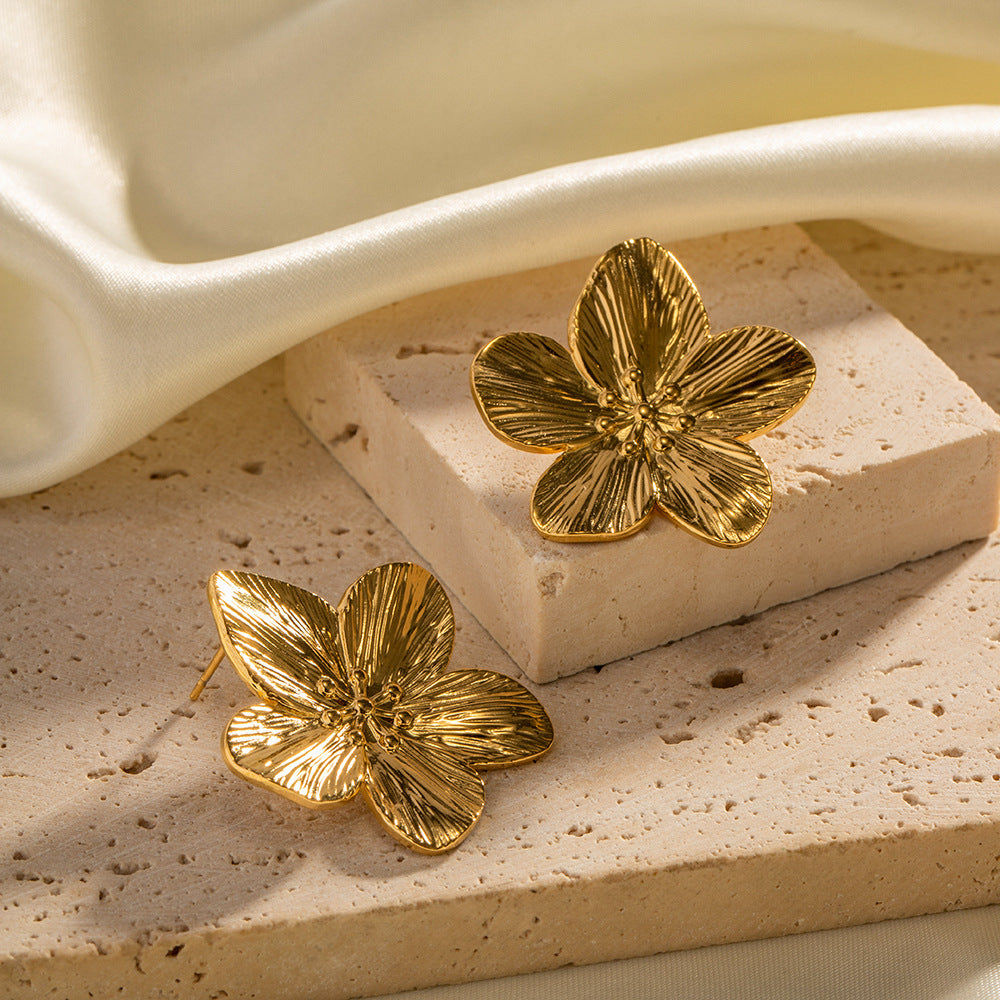 Vintage French Palace Style Matte Gold Stainless Steel Floral Stud Earrings with Plated Finish