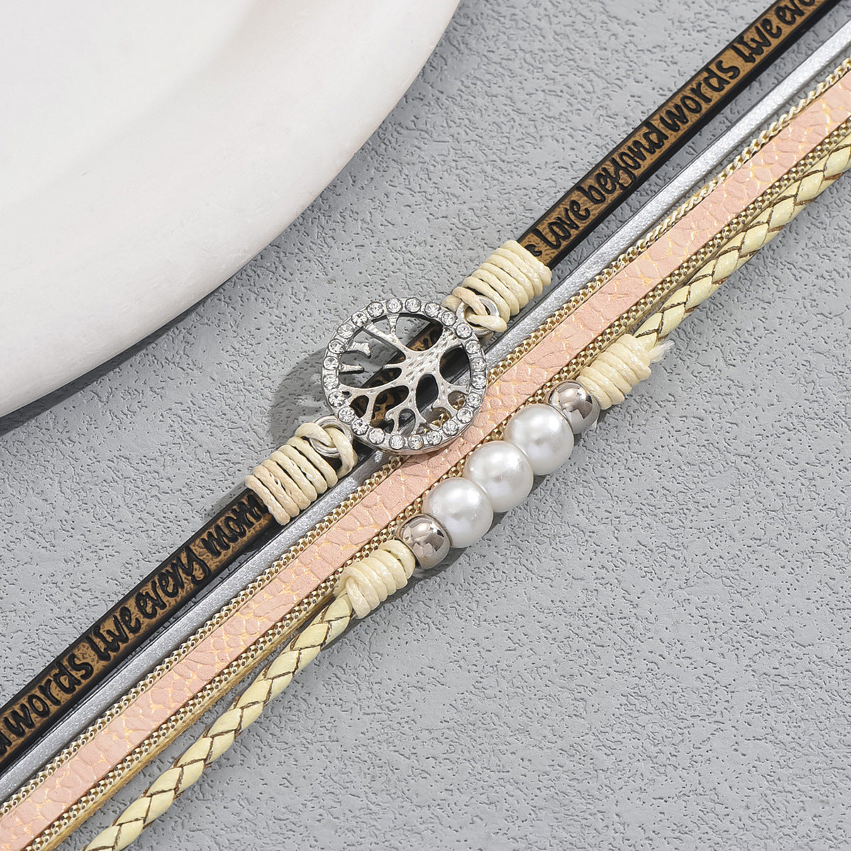 Bracciale in pelle con perle e design geometrico, stile vintage e minimalista Hip-Hop per donna