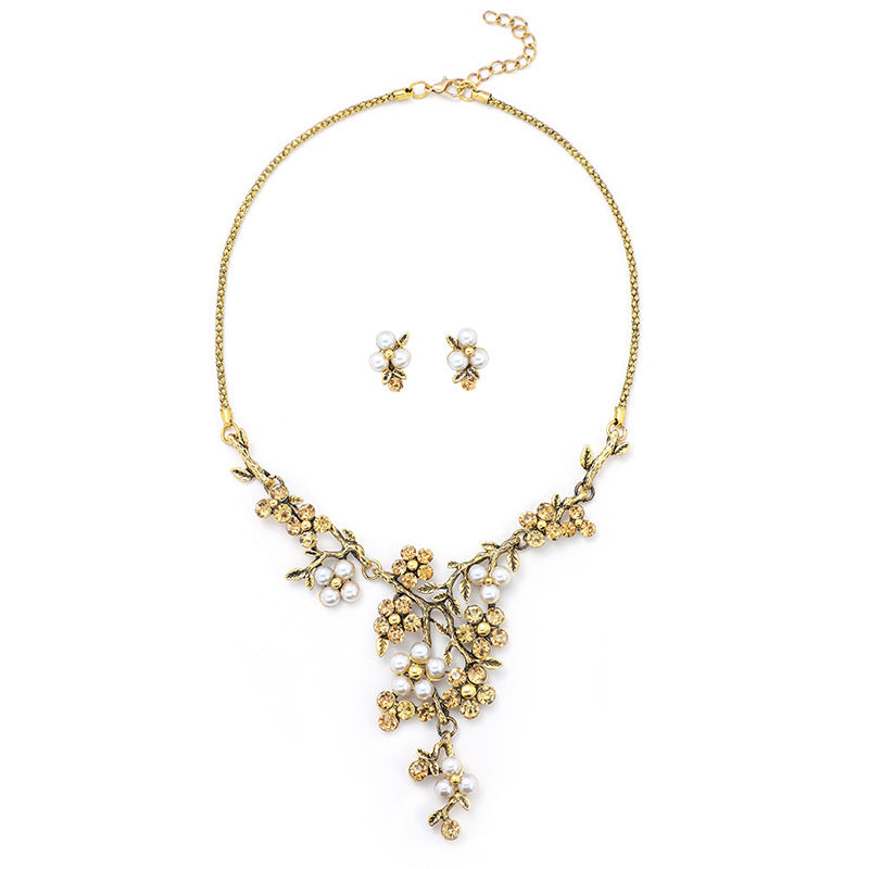 Vintage Bohemian Tree-Shaped Alloy Necklace with Pearl Accents and Box Chain for Women