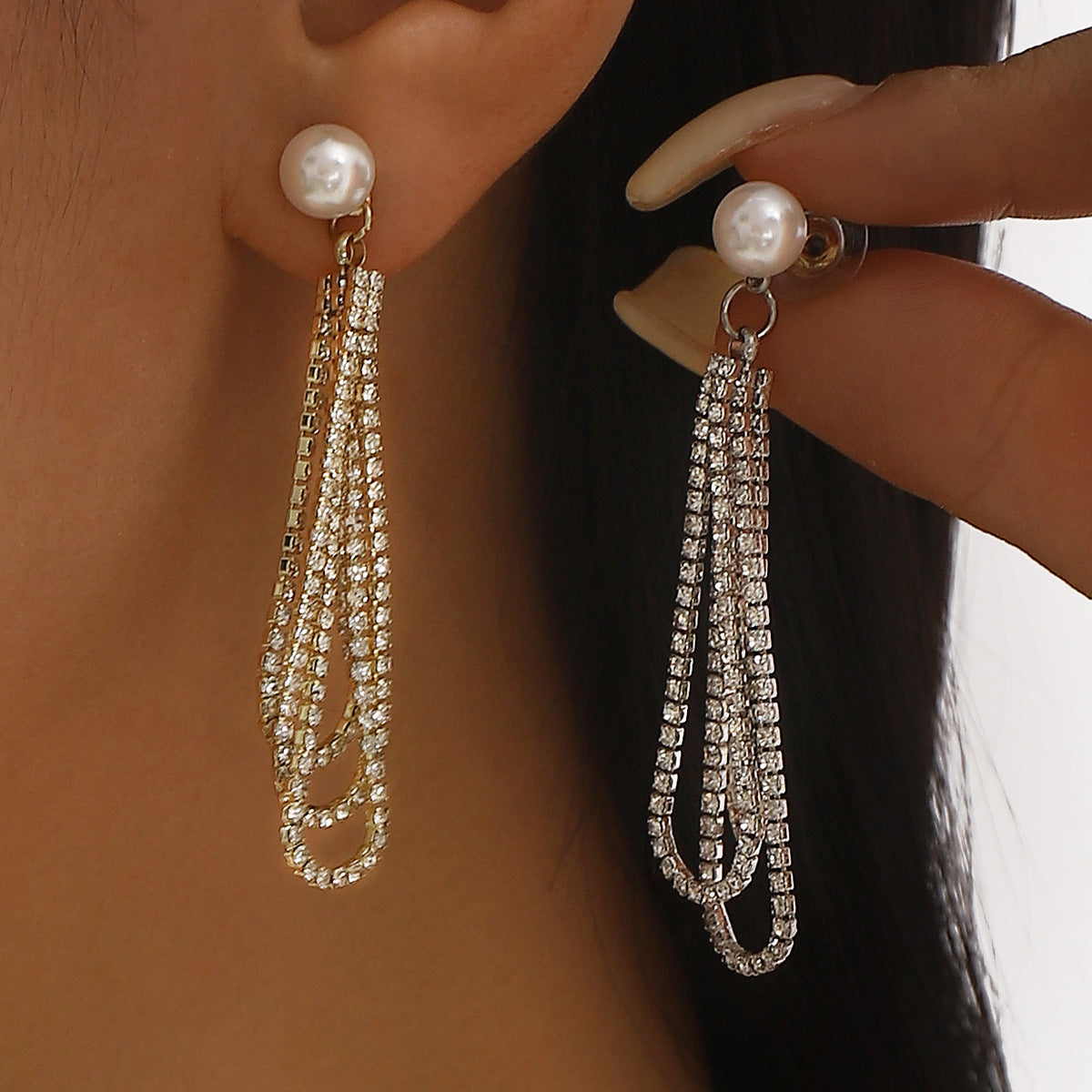 Pendientes de borla en forma de lágrima de estilo chic para mujer con base de aleación, incrustaciones de pedrería y detalles de perlas de imitación