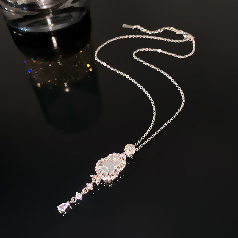 Luxury Ice-Translucent Gourd Pendant Titanium Steel Necklace with Brass Plated Cable Chain for Unisex