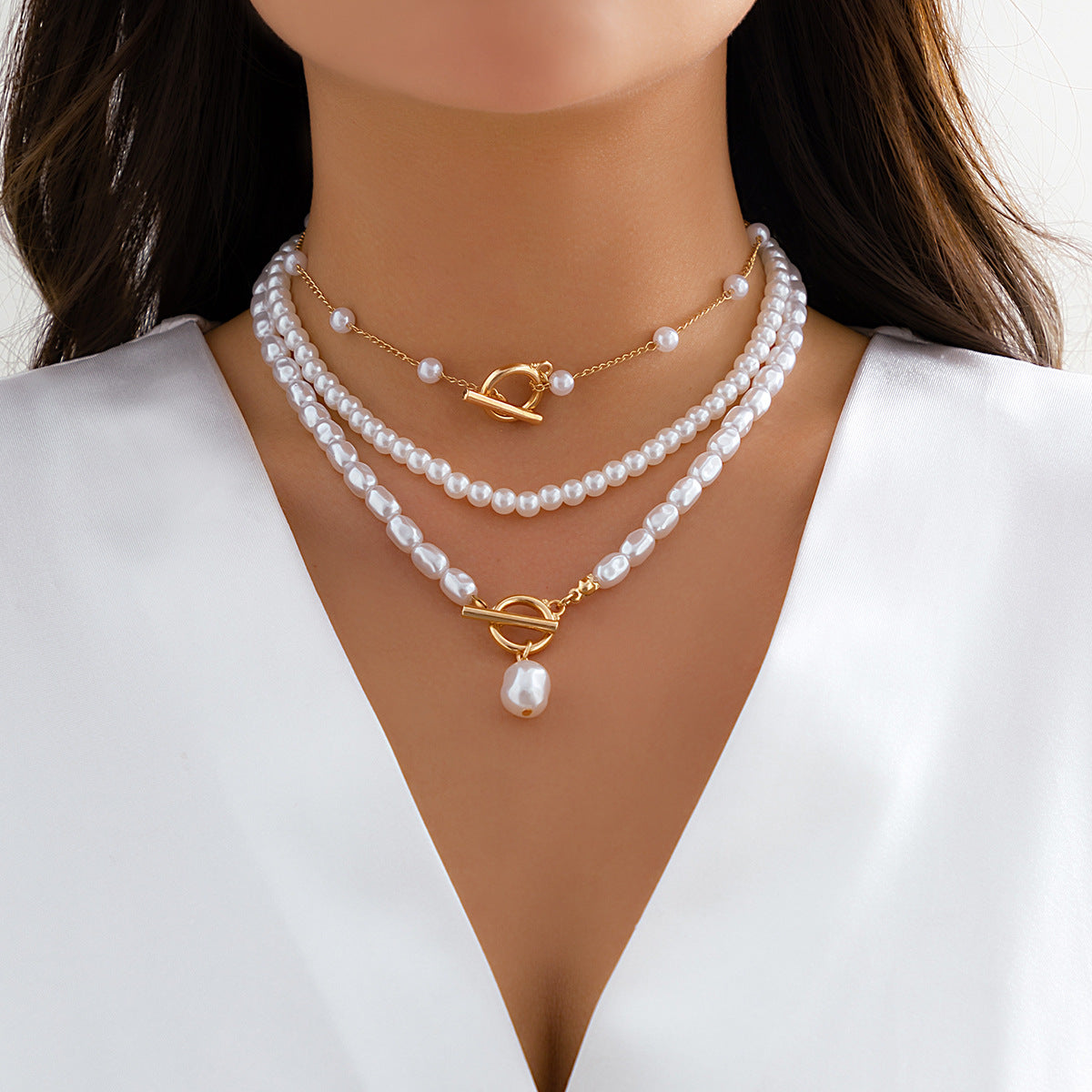French Vintage Style Heart-Shaped Multi-Layer Imitation Pearl Necklace with Rhinestone Accents and Pearl Chain for Women