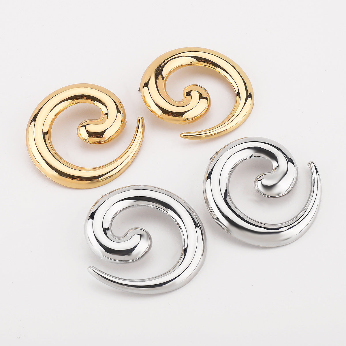 Pendientes de moda geométricos para mujer con acabado metálico galvanizado