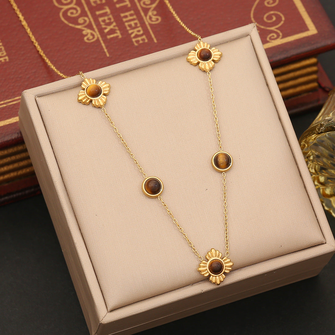 Minimalist Geometric Stainless Steel Necklace Set with Plated Finish for Women O-Chain Design