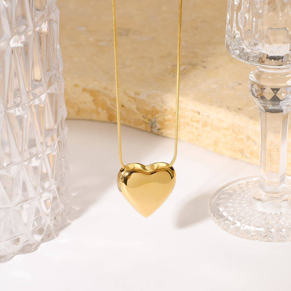 Minimalist 3D Heart-Shaped Titanium Steel Pendant Necklace with 18K Vacuum Plated Finish on O-Chain for Women