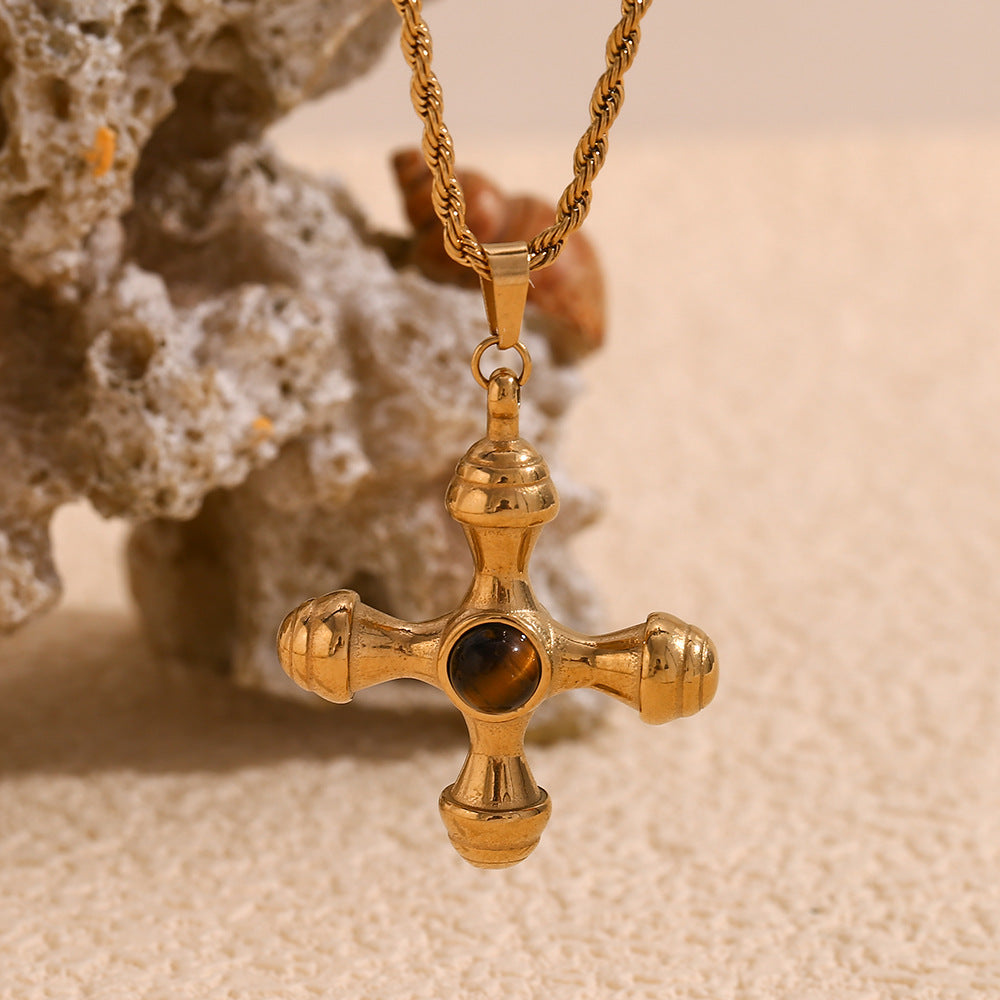 Fashionable French Vintage Nautical Ship Wheel Pendant Necklace in Stainless Steel with 18K Gold Plating on Twisted Cable Chain for Women
