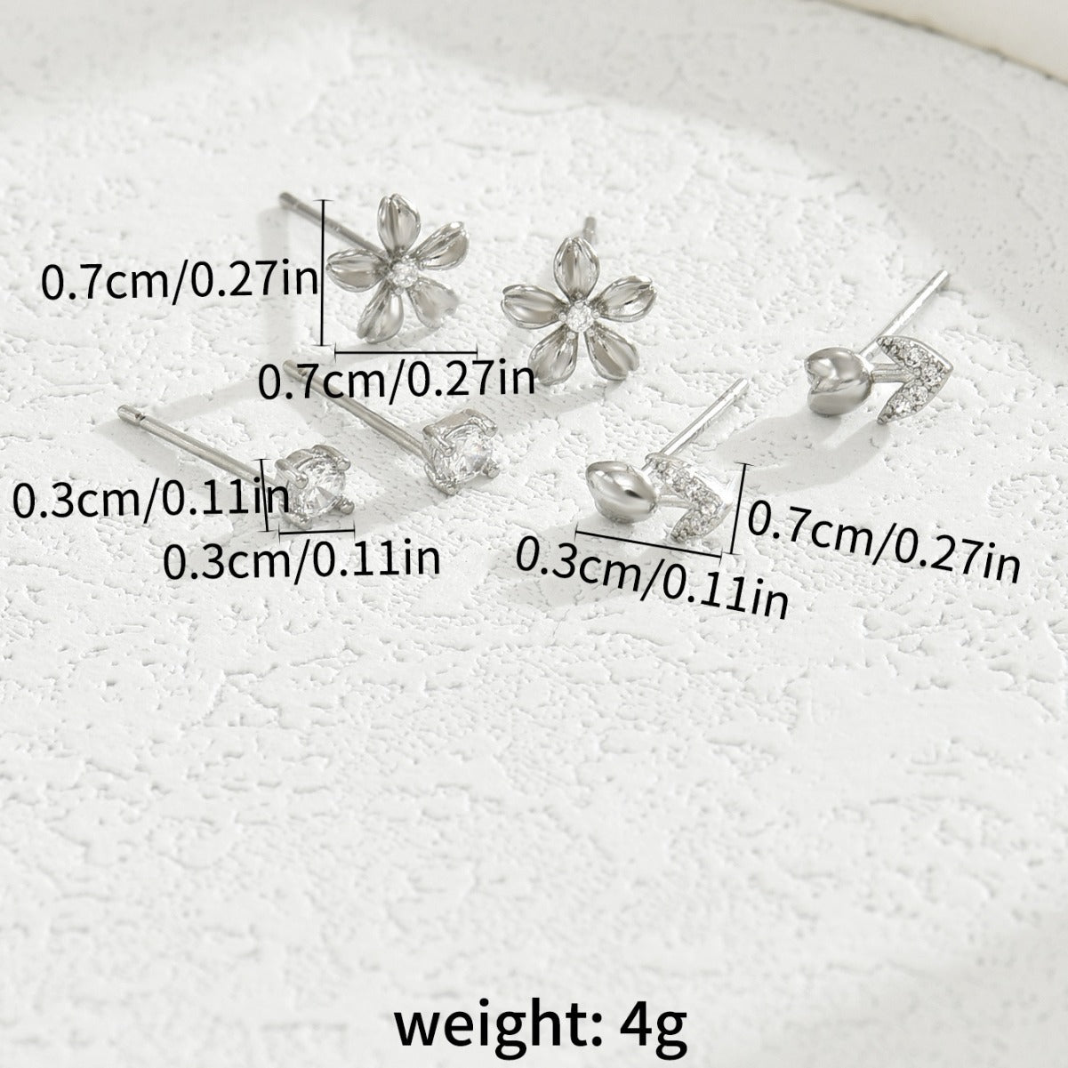 Pendientes de tuerca geométricos florales minimalistas para mujer con incrustaciones de circonita cúbica en base de cobre y postes de acero inoxidable