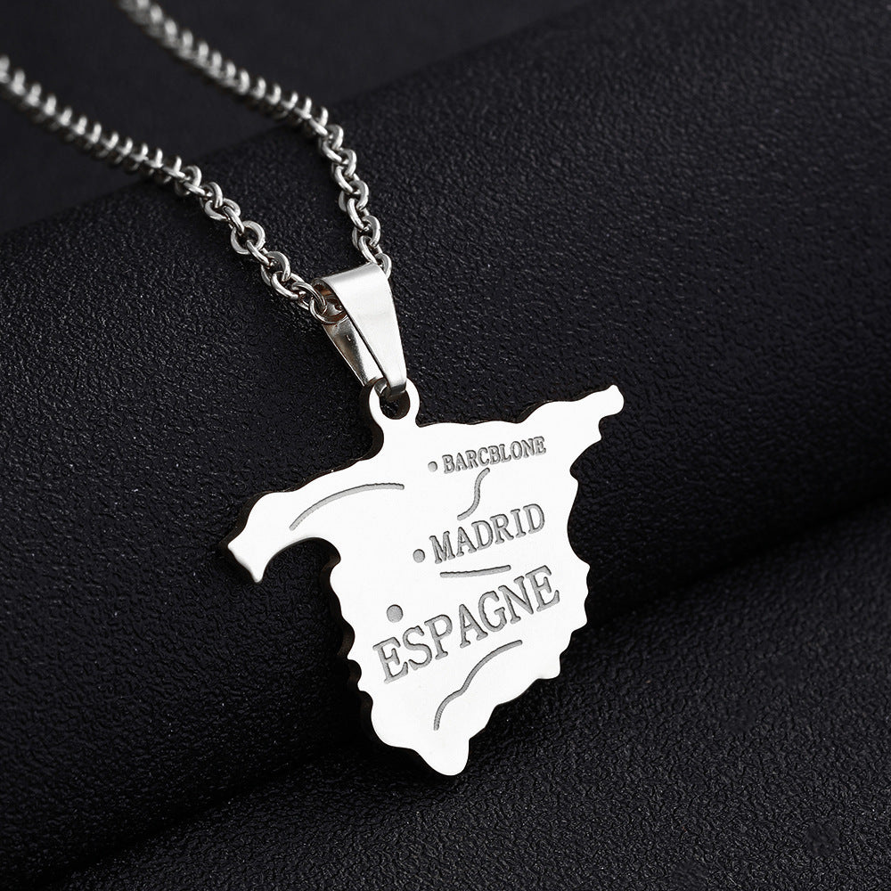 Collana pendente geometrica di ispirazione etnica in acciaio inossidabile con finitura placcata per uomo e donna