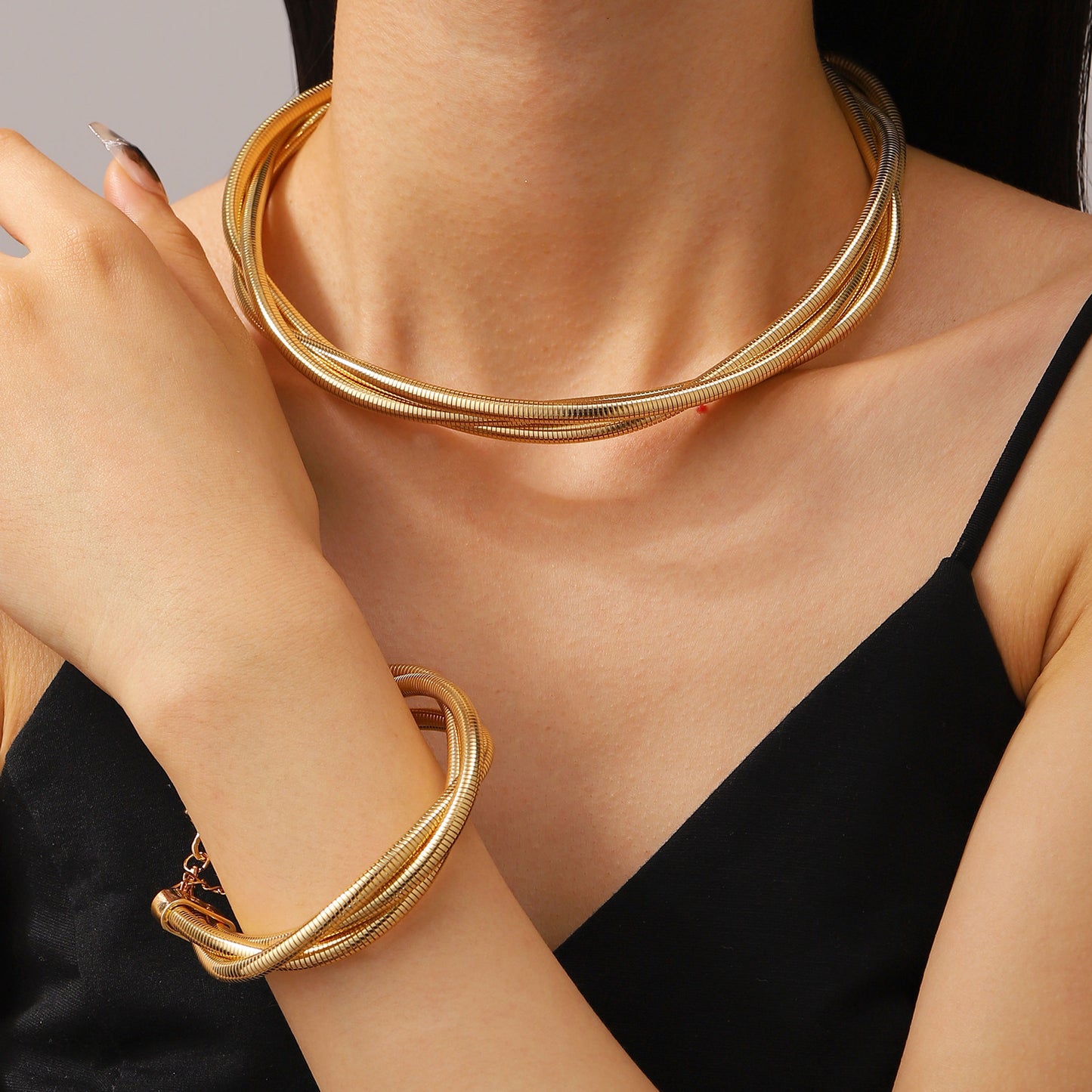 Punk Hip-hop Luxury Geometric Alloy Plated Coil Choker Necklace and Bracelet Set