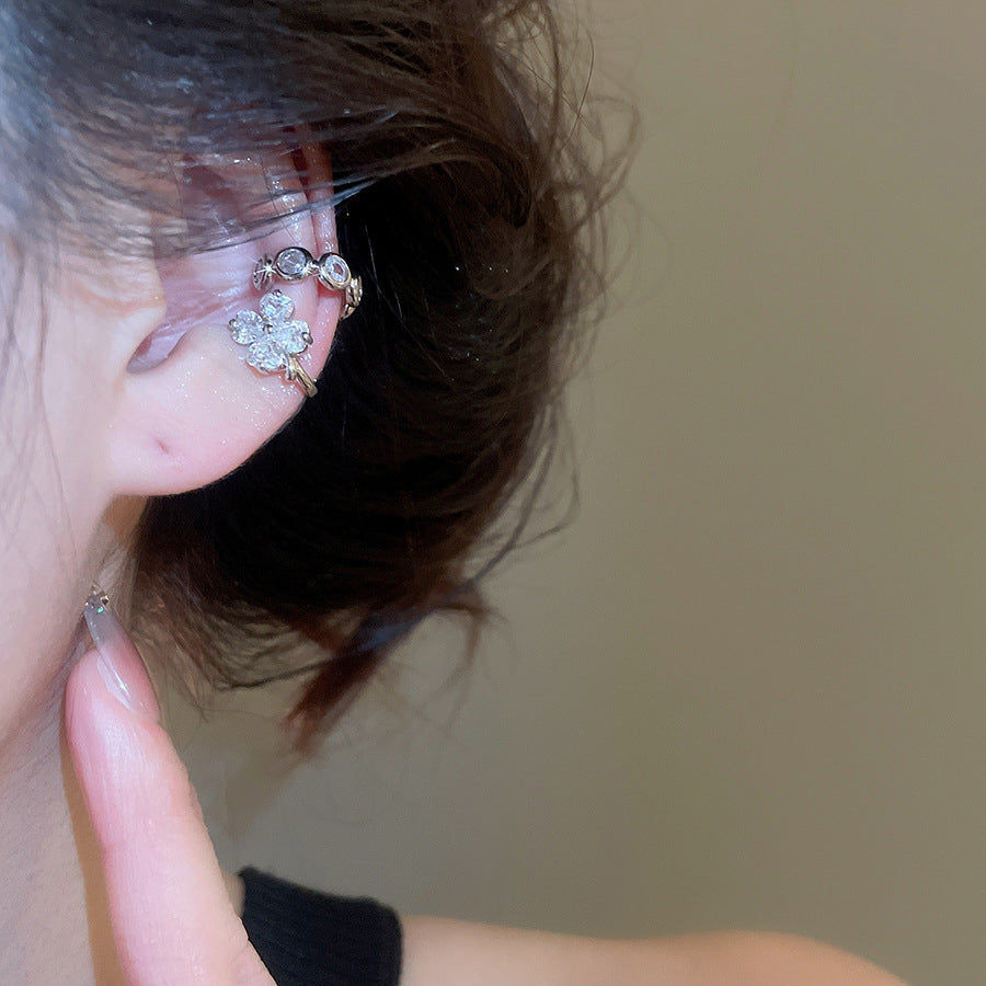 Orecchini da donna in rame con zirconi, dal design geometrico minimalista di lusso a ferro di cavallo