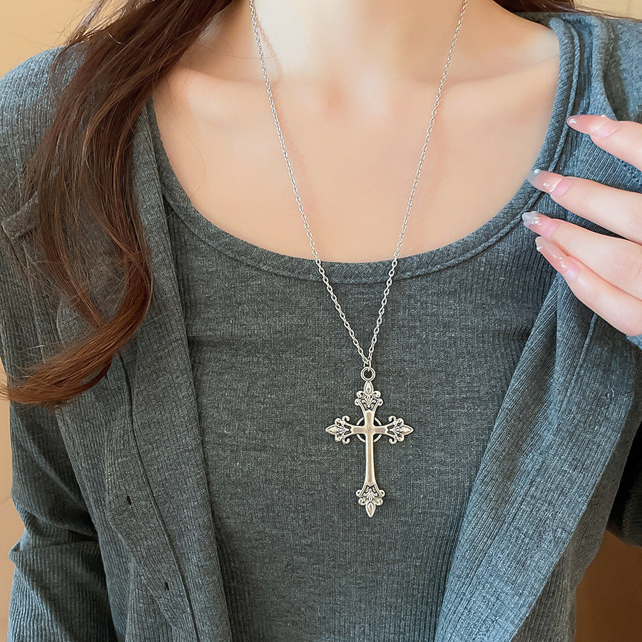 Collana con ciondolo a goccia minimalista dai toni freddi in lega placcata per donna, catena per maglione casual