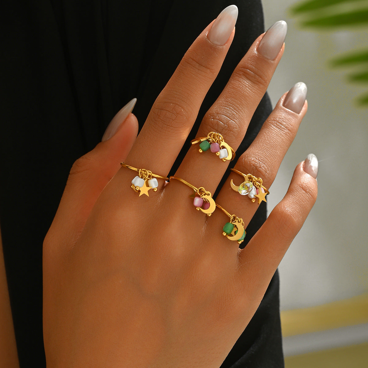 Anillo Abierto Geométrico para Mujer con Diseño de Estrella y Luna, Banda de Cobre con Incrustaciones de Perlas, Anillo de Dedo Minimalista de Moda para Dedo Índice