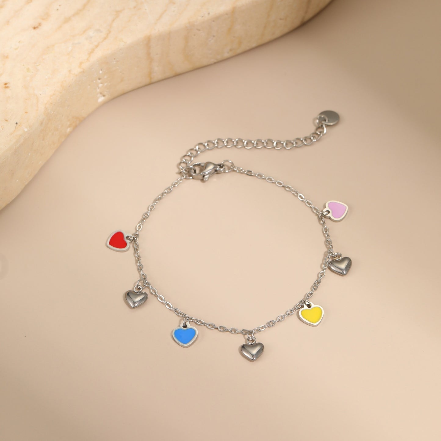 Fashionable OL Style Heart-Shaped Stainless Steel Bracelet with Plating Finish, Colorful and Tarnish-Resistant for Women