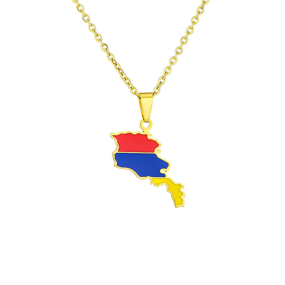 Collana con Pendente Etnico Geometrico in Acciaio al Titanio per Donna con Catena a O in Acciaio Inossidabile e Finitura Smaltata