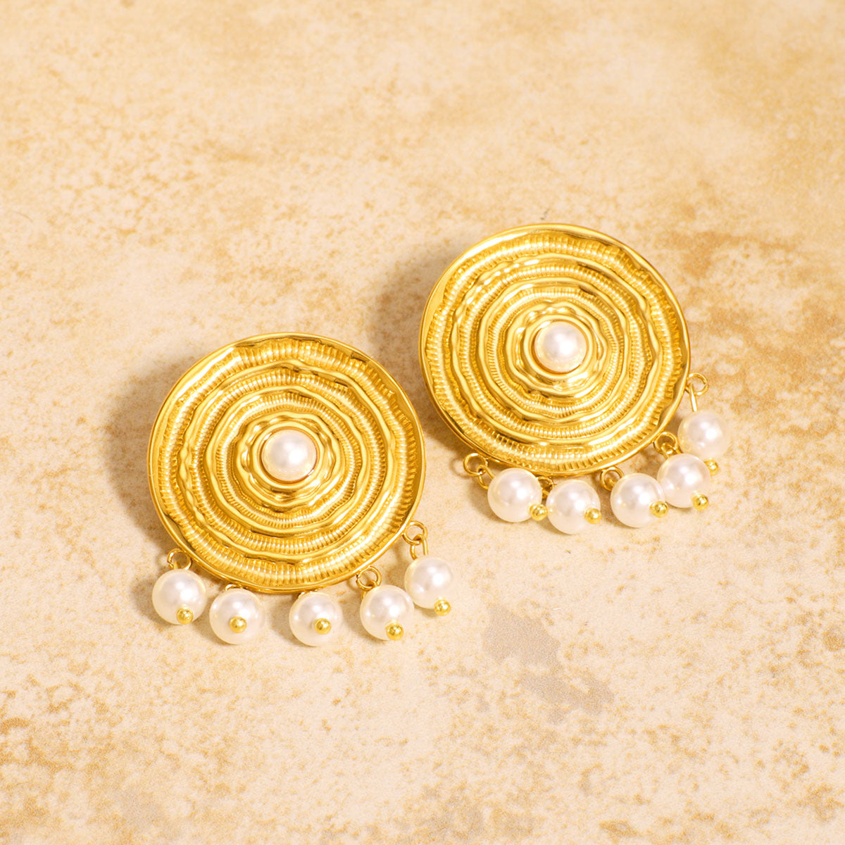 Vintage French Minimalist Stainless Steel Round Pearl Stud Earrings for Women with 18K Vacuum Plating Finish